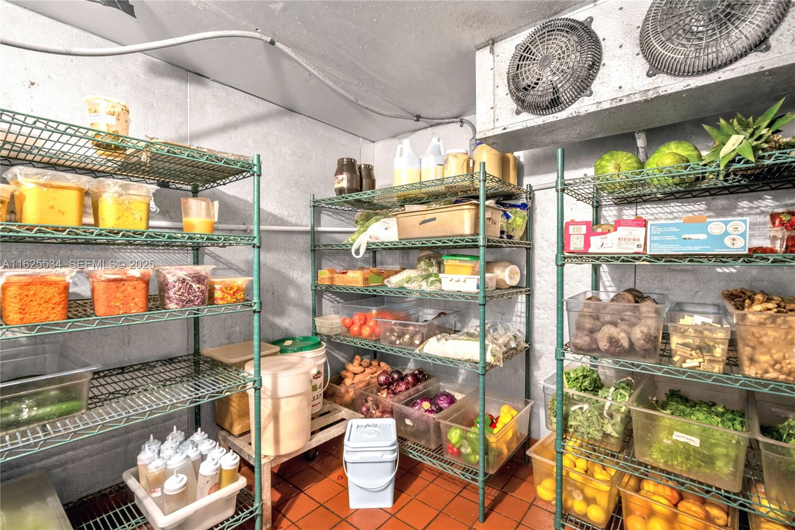 21316 Saint Andrews Blvd ( Restaurant For Sale
