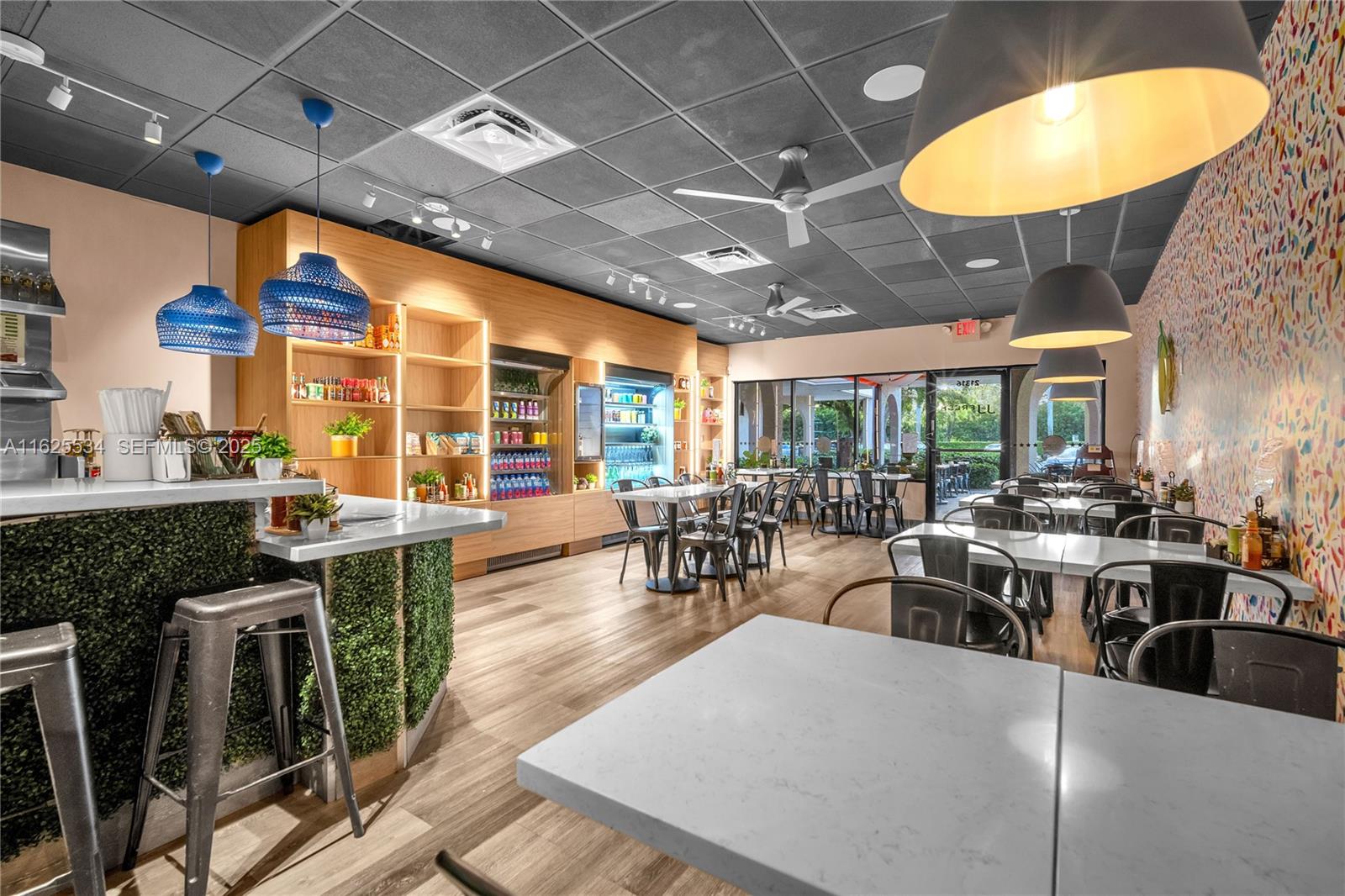 21316 Saint Andrews Blvd ( Restaurant For Sale