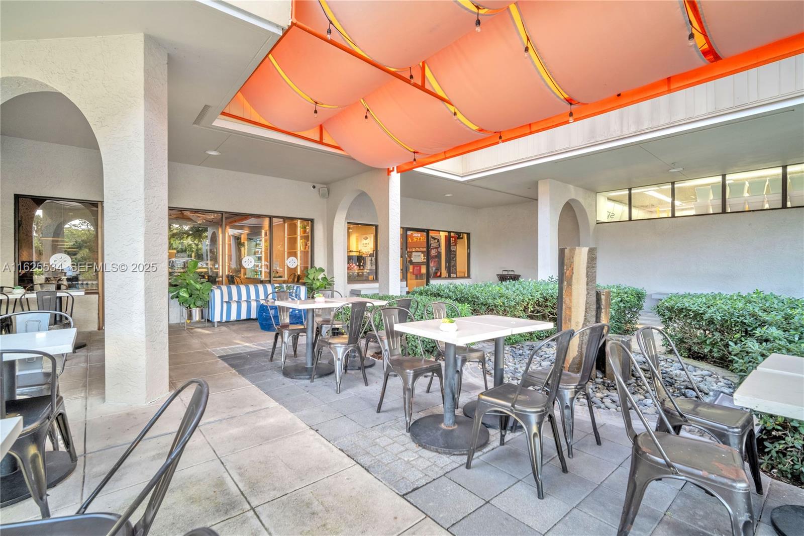 21316 Saint Andrews Blvd ( Restaurant For Sale
