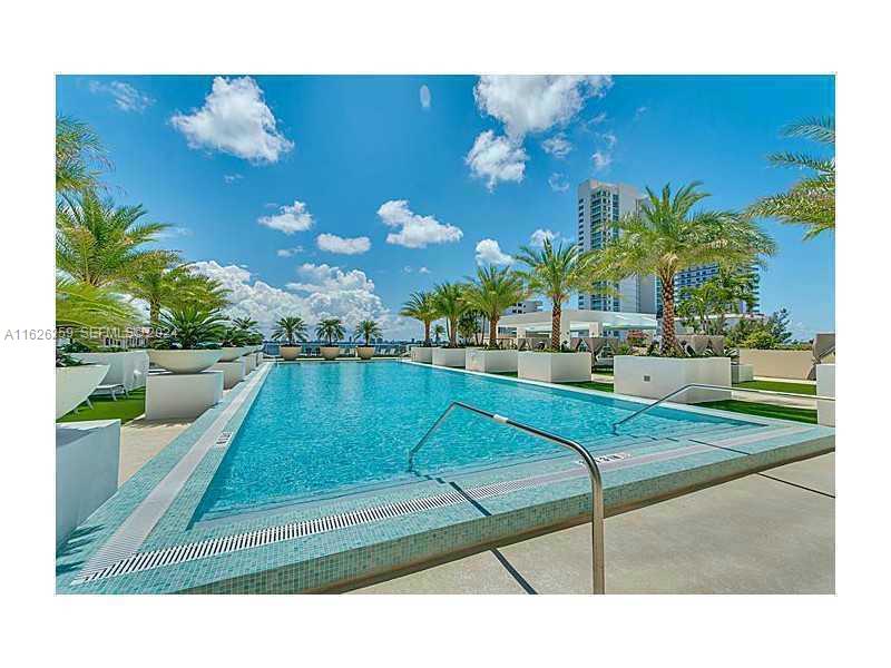 600 NE 27th Street
