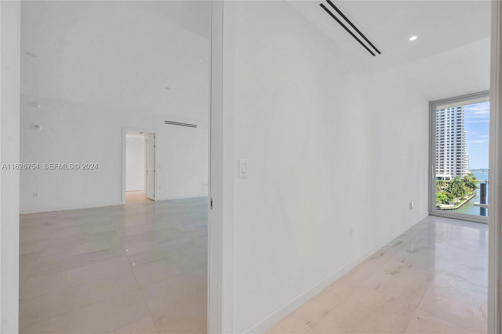 300 Biscayne Blvd Way