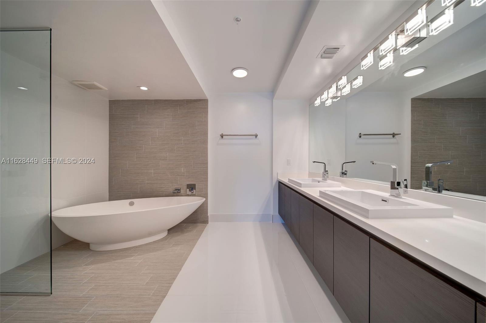 300 Sunny Isles Boulevard