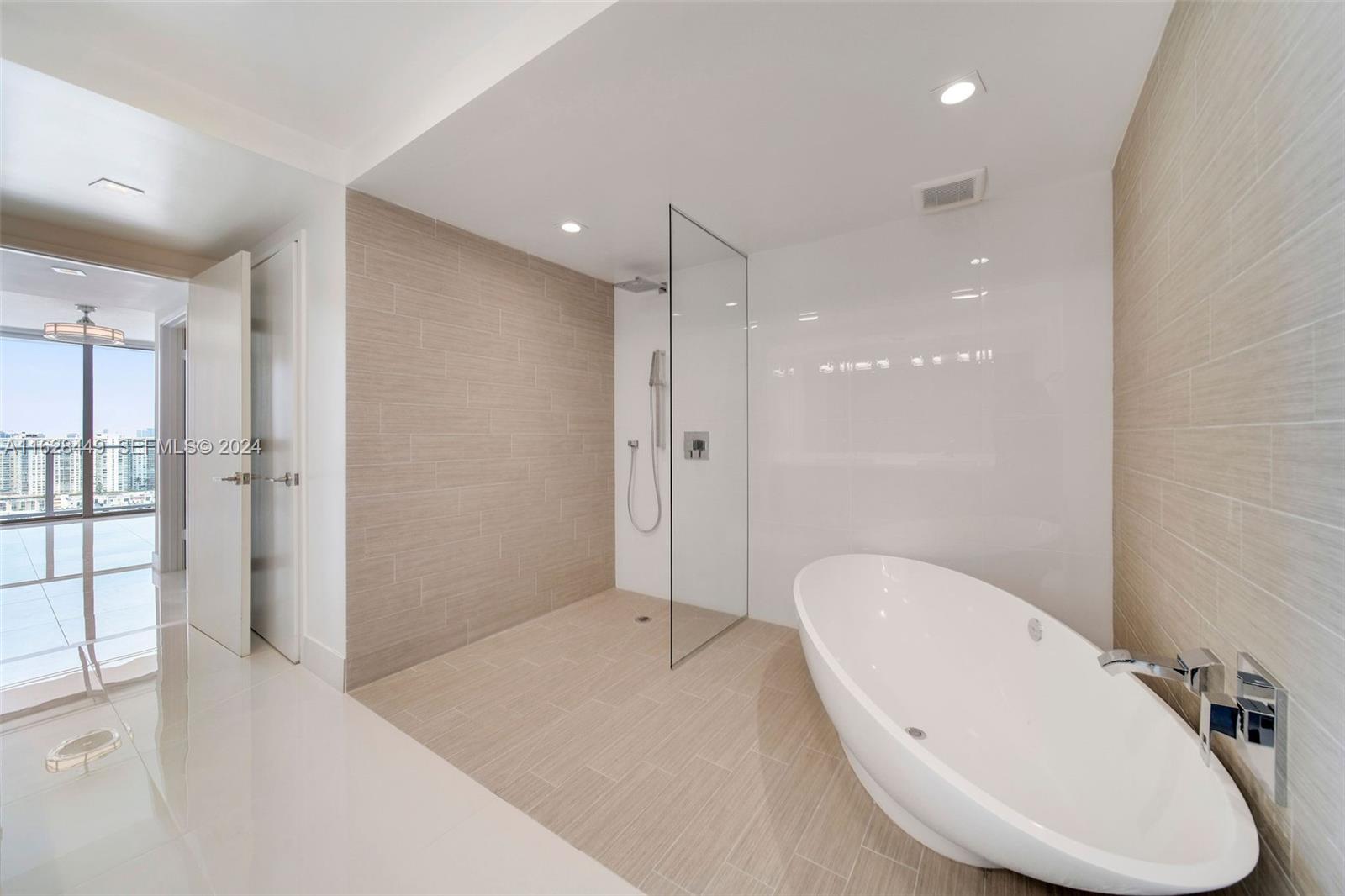 300 Sunny Isles Boulevard