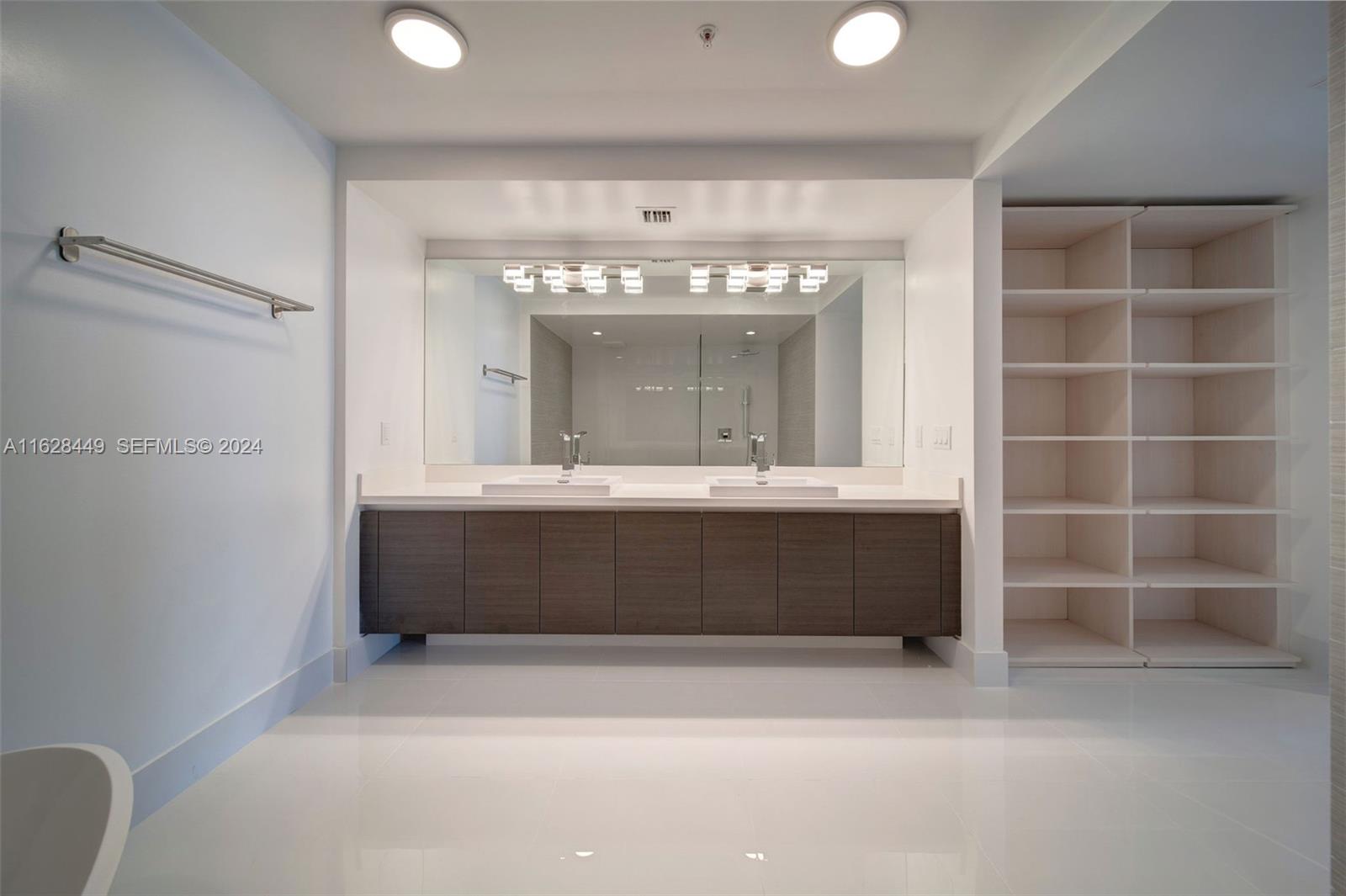 300 Sunny Isles Boulevard