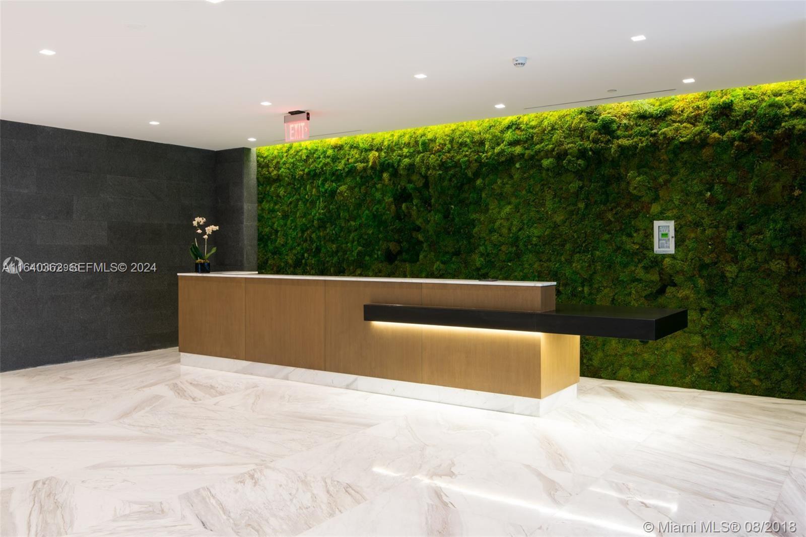 400 Sunny Isles Boulevard
