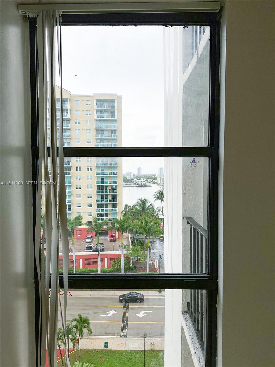 17021 N Bay Road