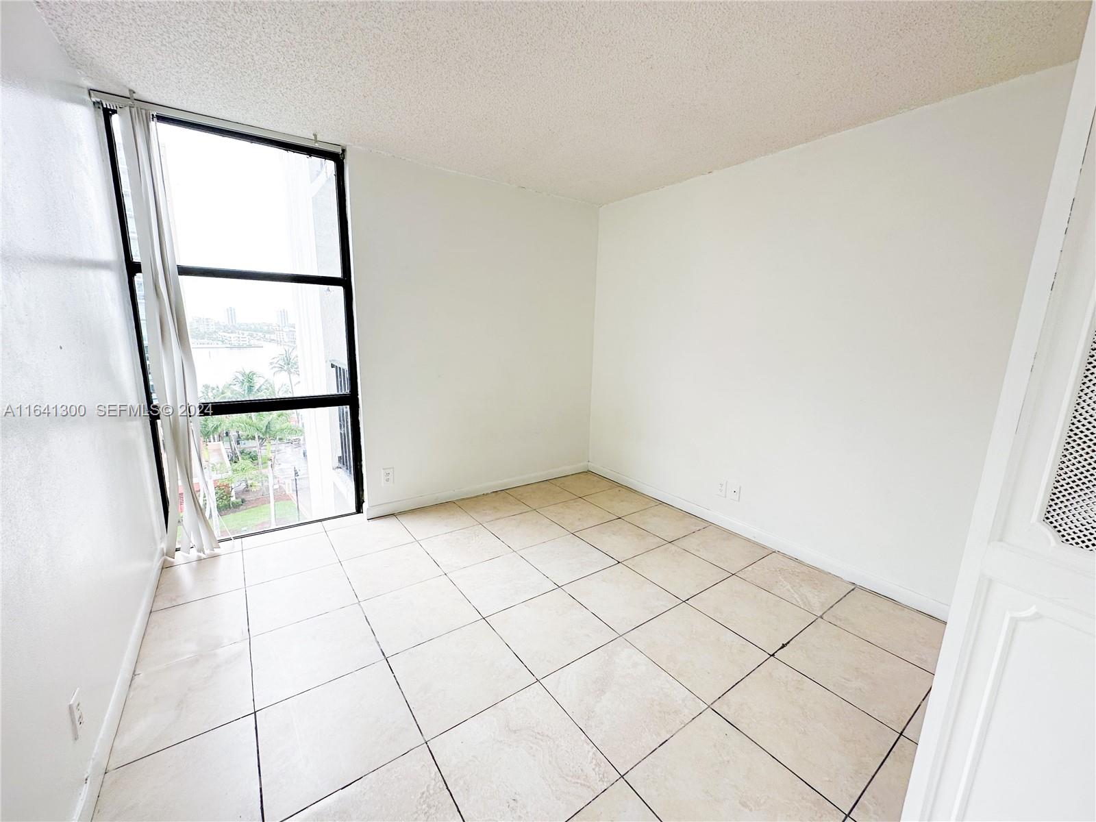17021 N Bay Road