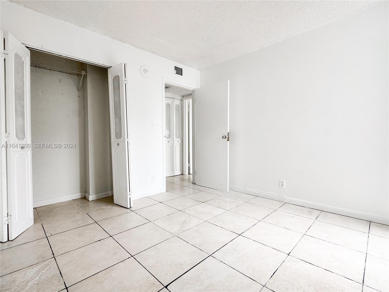 17021 N Bay Road