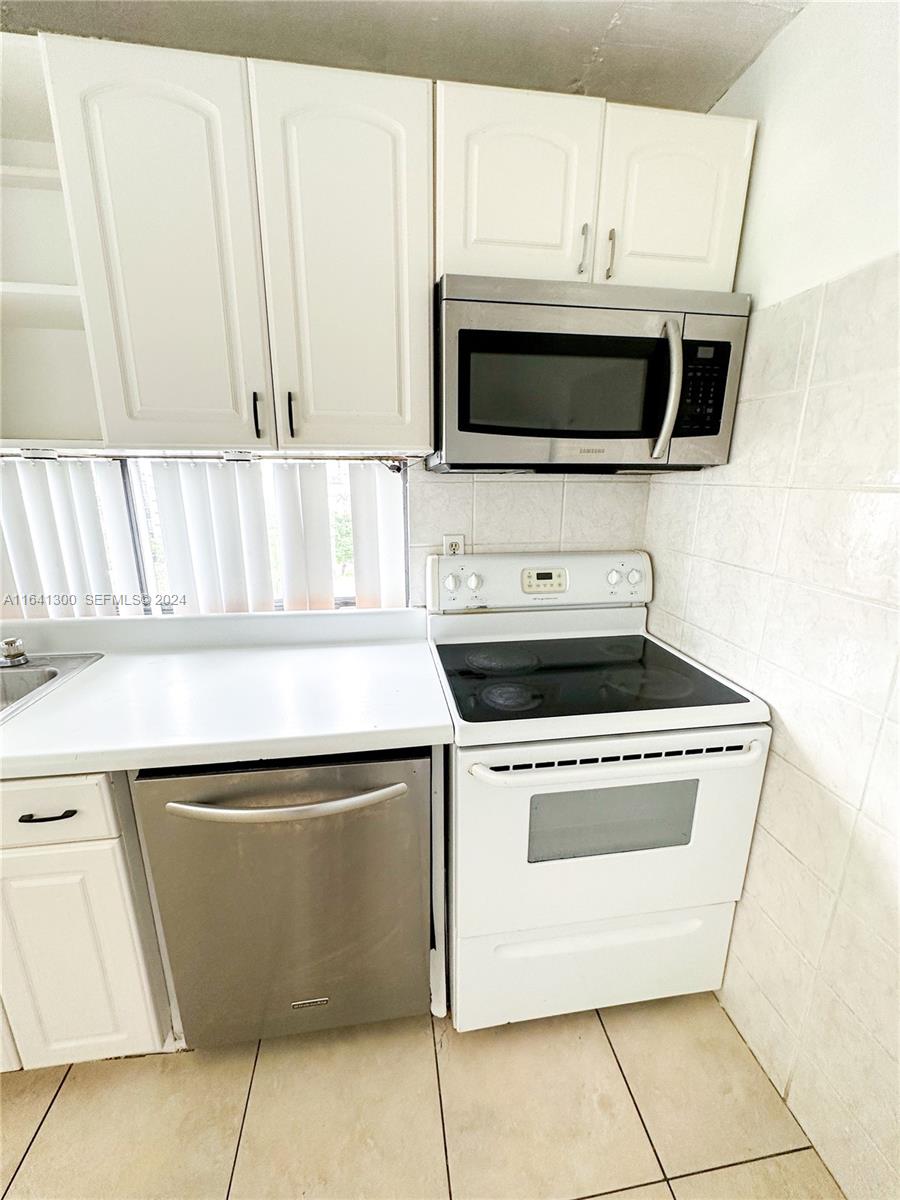 17021 N Bay Road