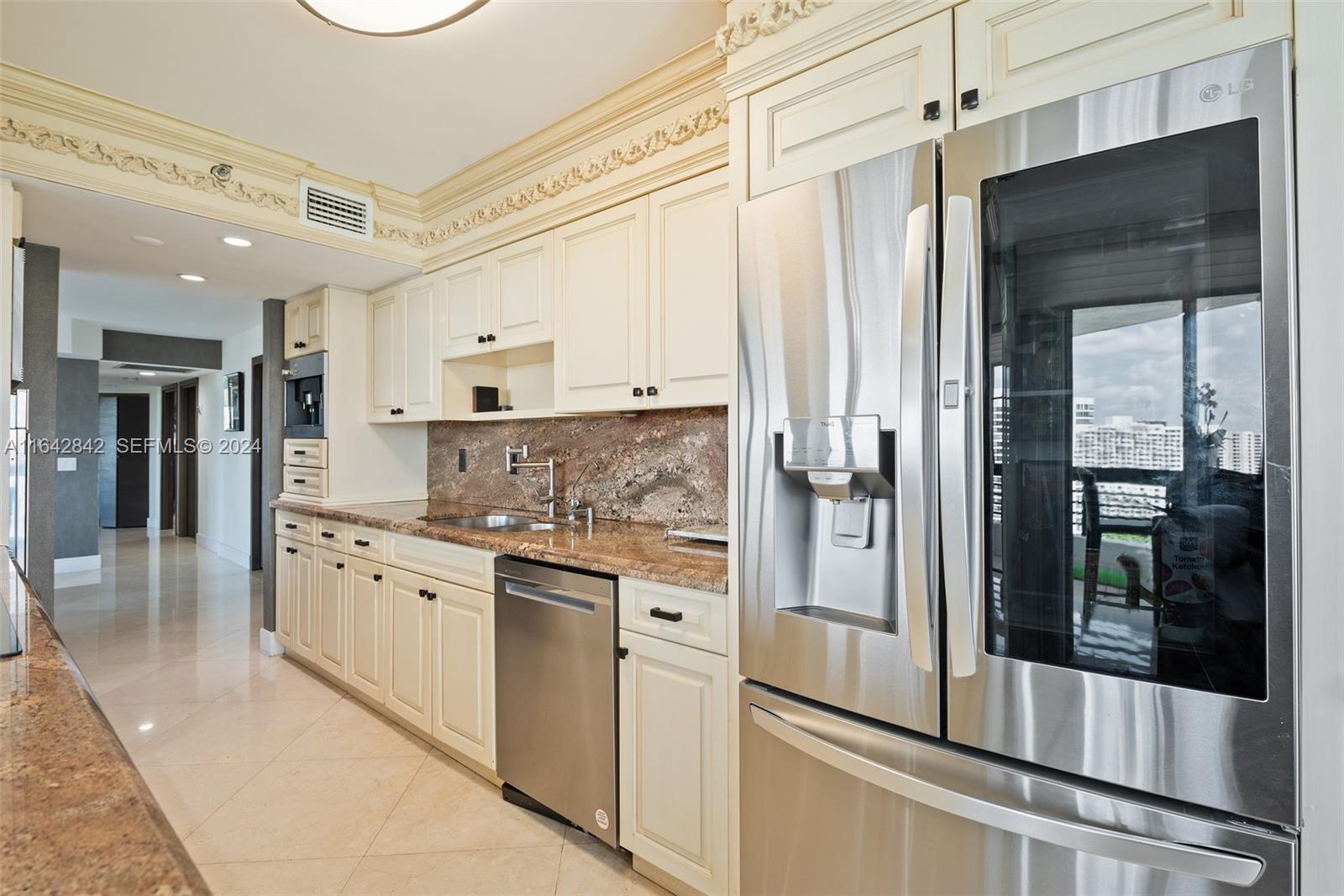 3500 Mystic Pointe Drive