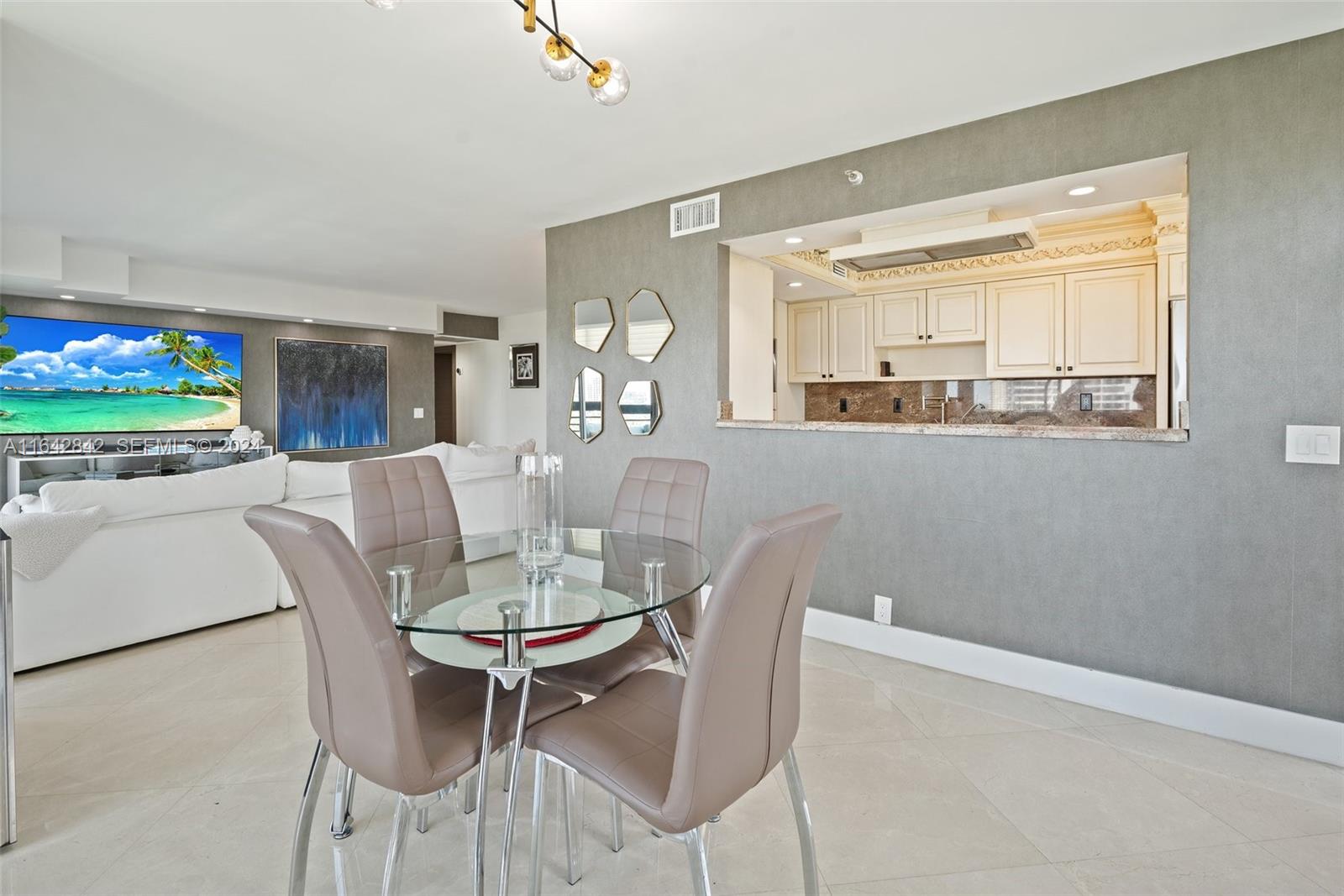 3500 Mystic Pointe Drive