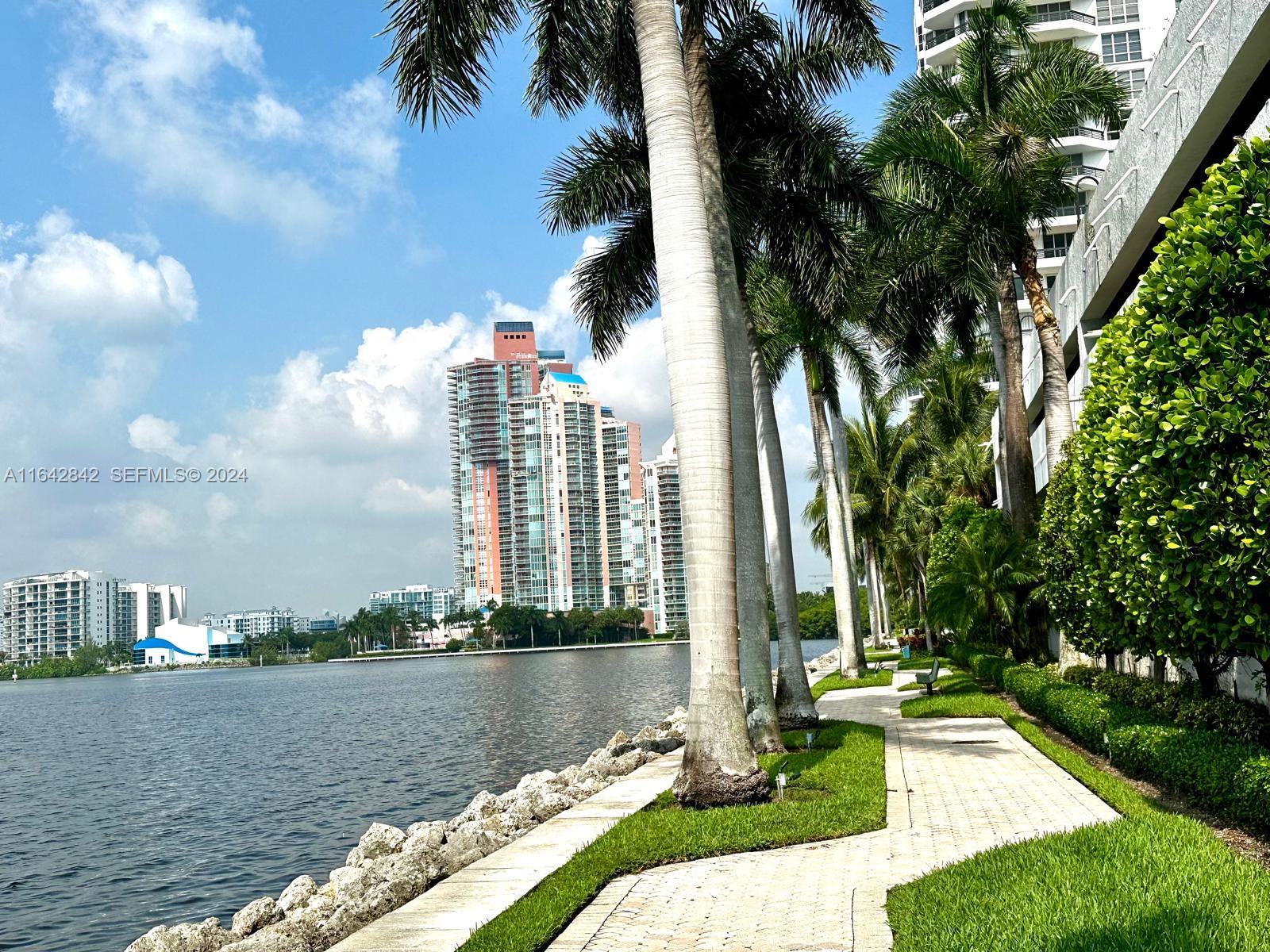 3500 Mystic Pointe Drive