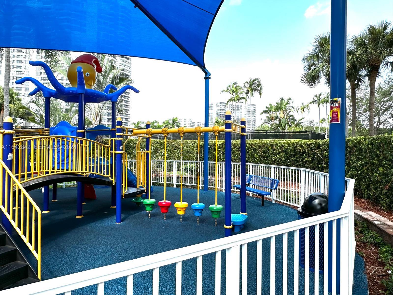 3500 Mystic Pointe Drive