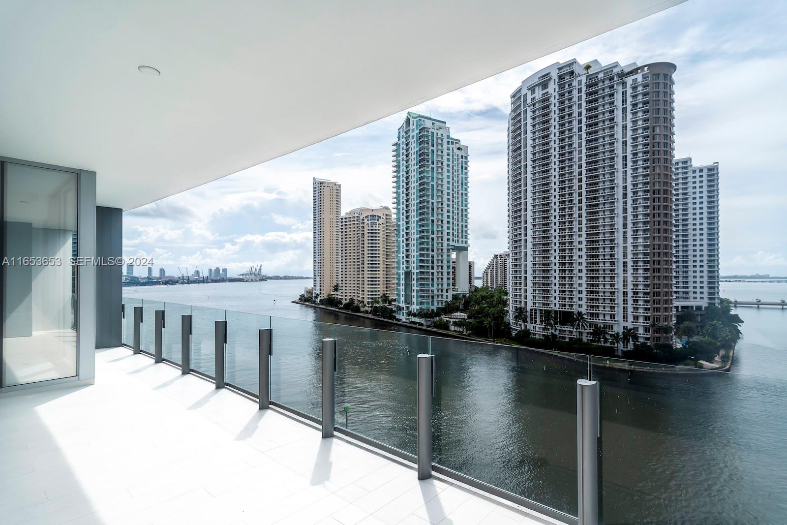 300 Biscayne Blvd Way