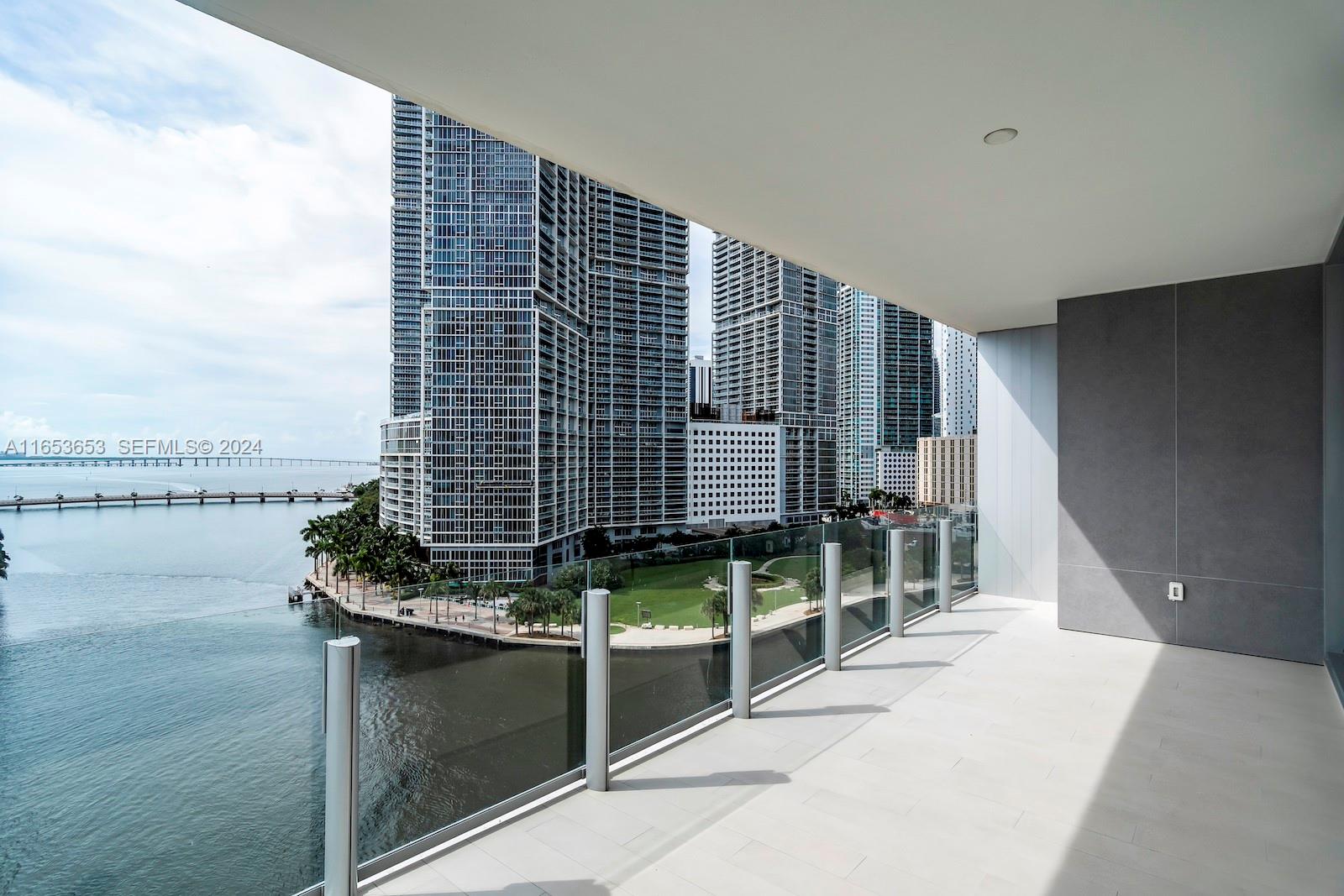 300 Biscayne Blvd Way