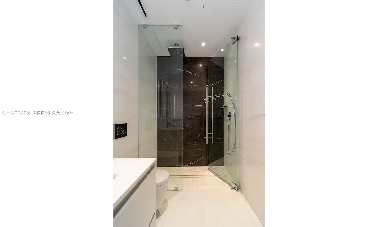 300 Biscayne Blvd Way