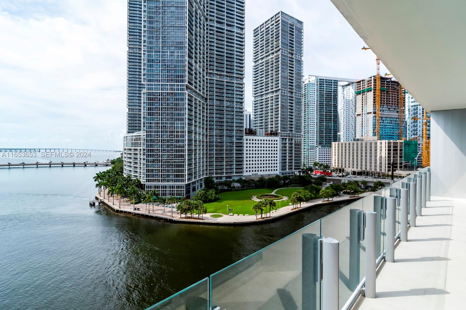 300 Biscayne Blvd Way