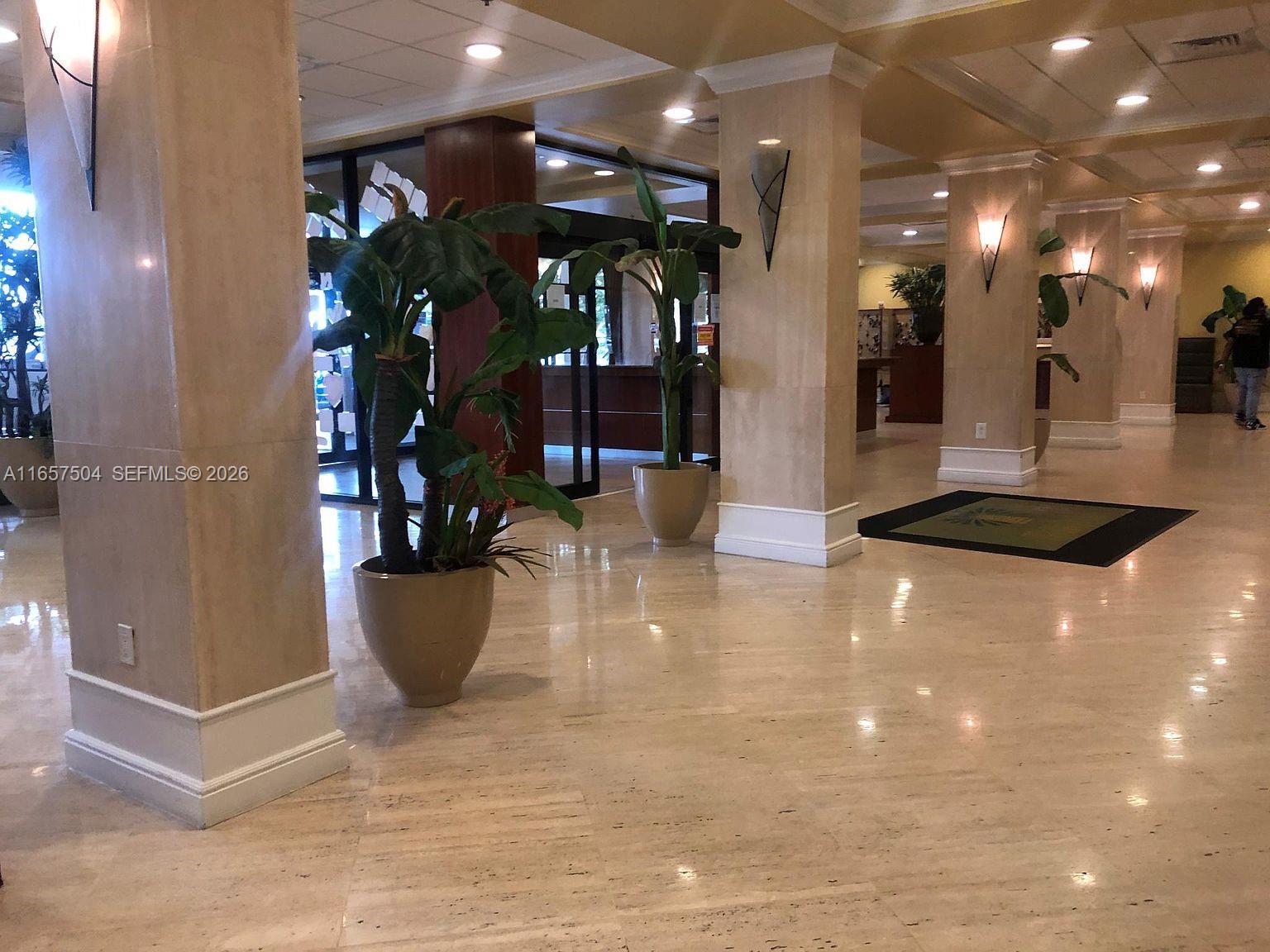 400 Kings Point Drive
