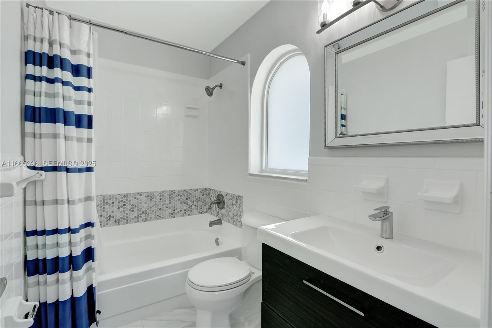1359 SW 11th Street