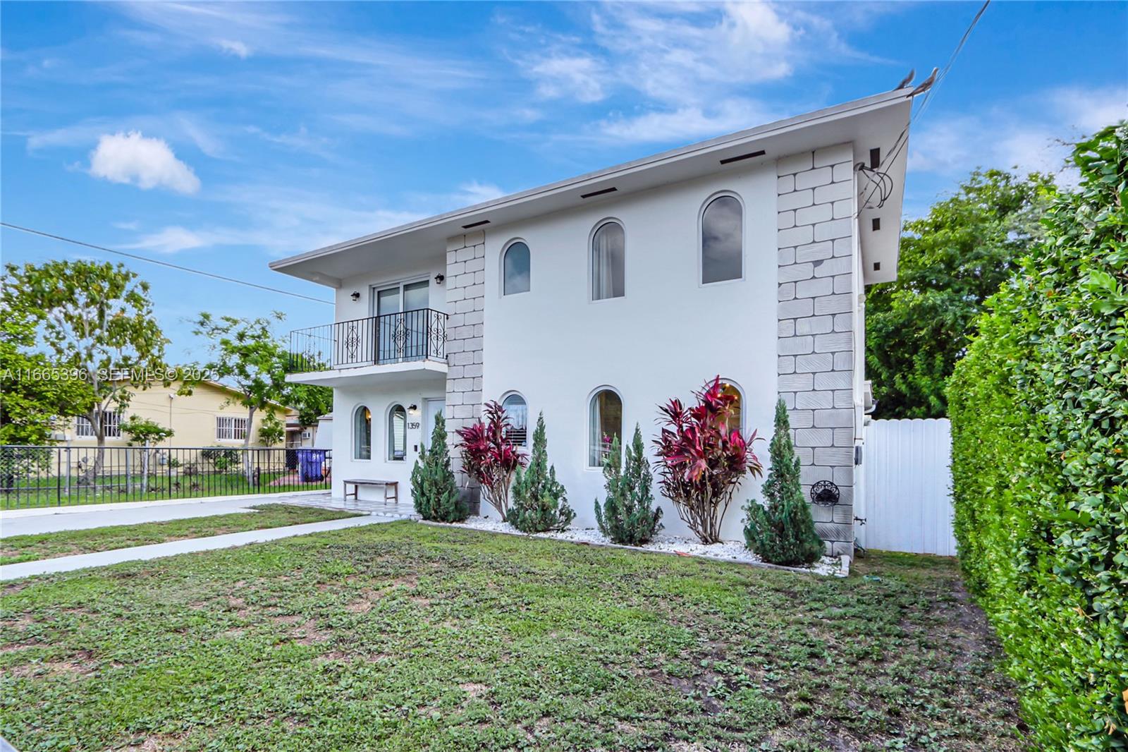 1359 SW 11th Street