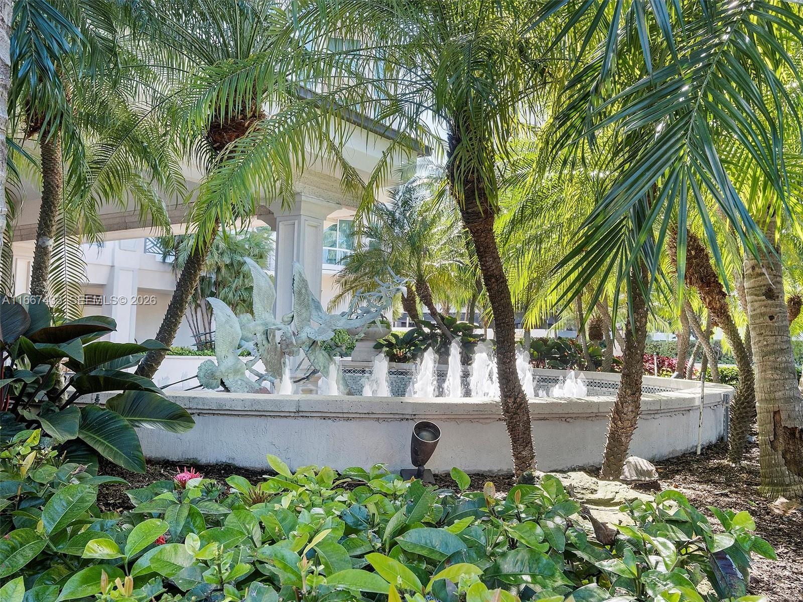 16047 Collins Avenue