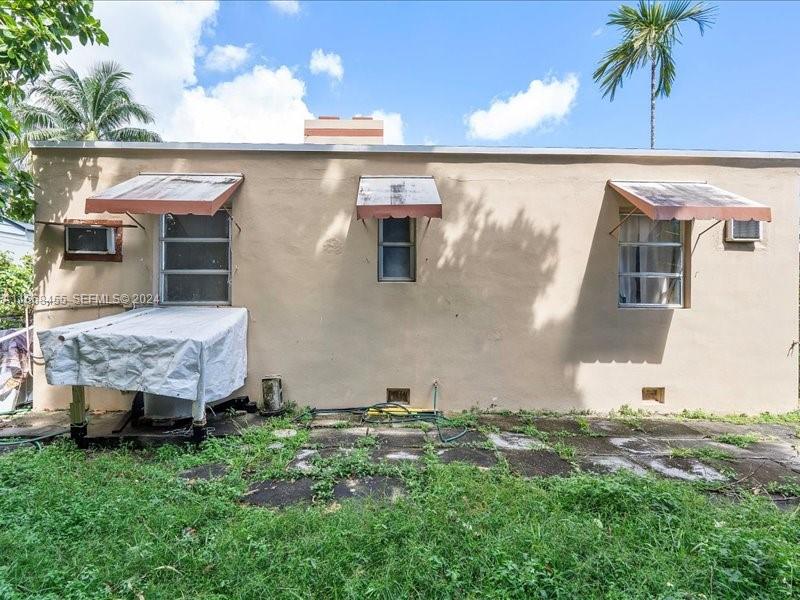1810 NW 16th Terrace