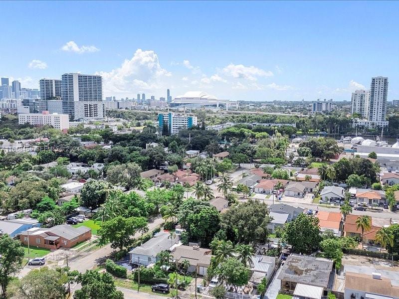 1810 NW 16th Terrace
