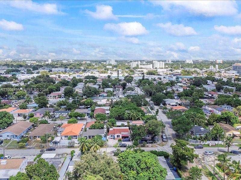 1810 NW 16th Terrace