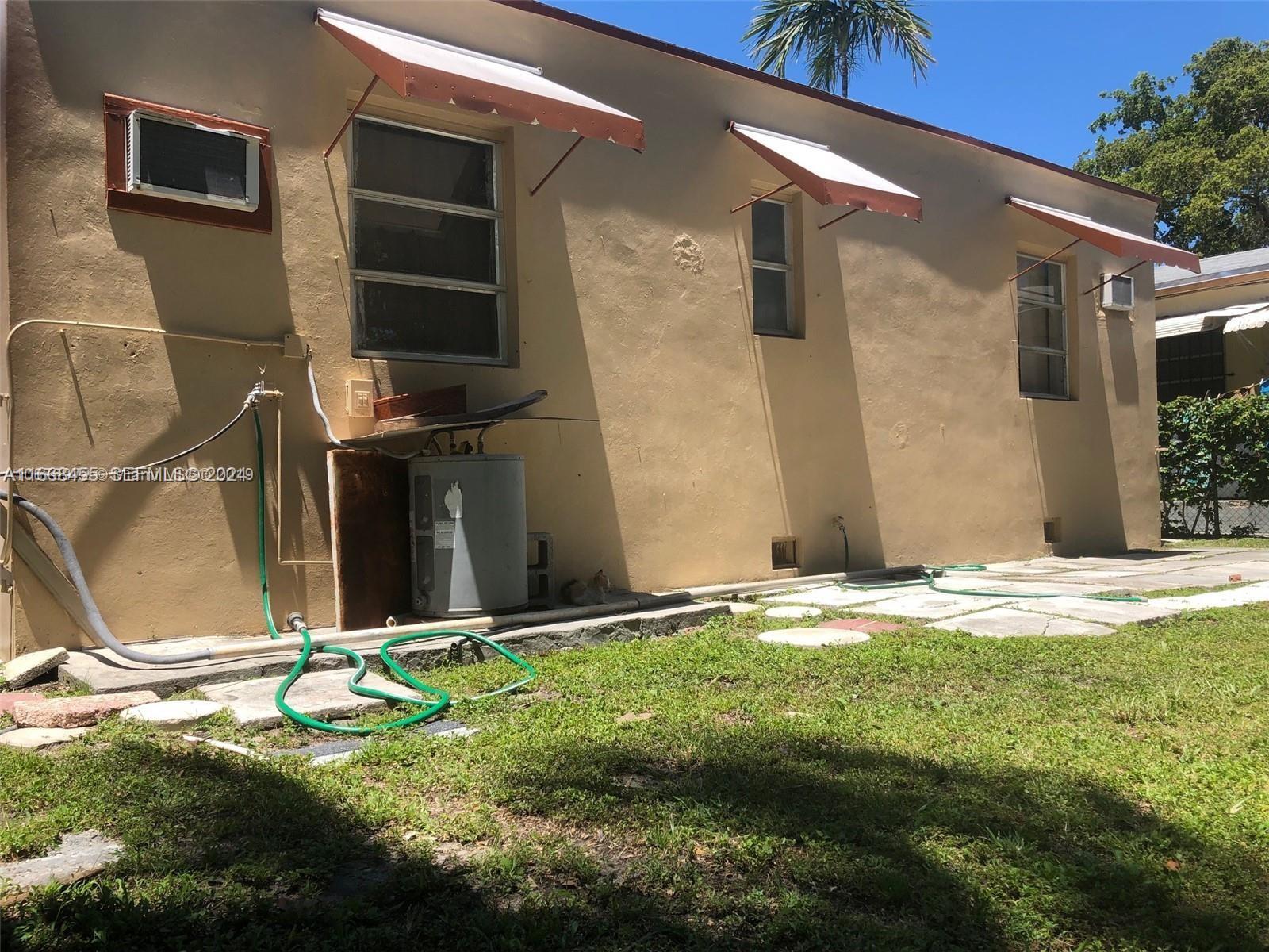 1810 NW 16th Terrace