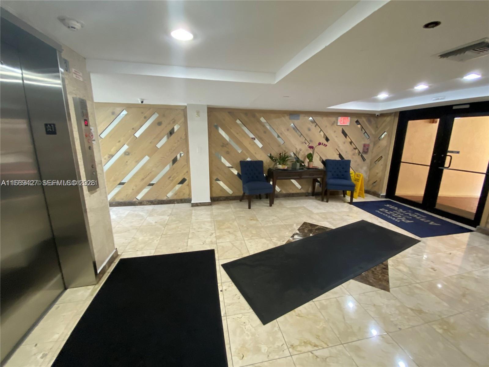 17021 N Bay Road
