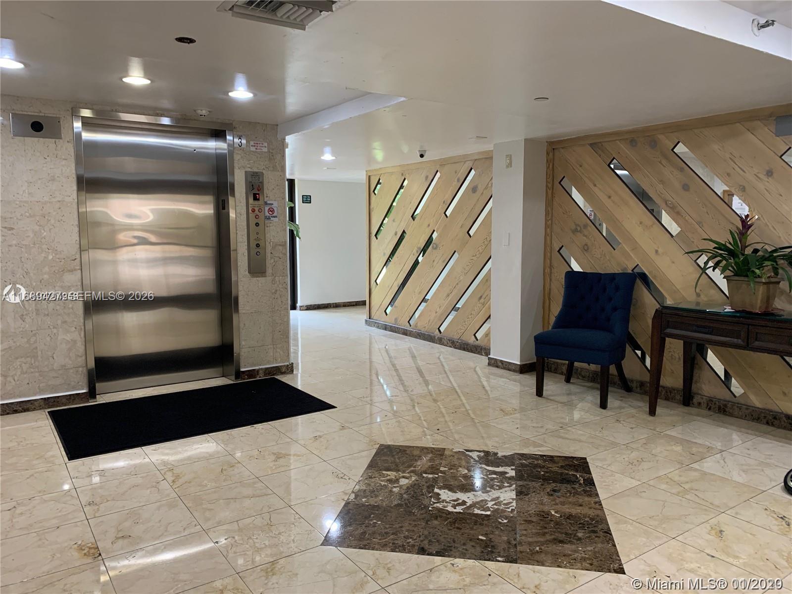 17021 N Bay Road