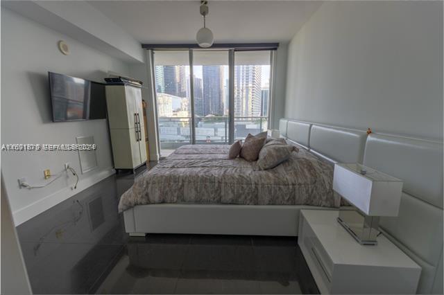 92 SW 3rd Street