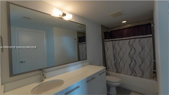 92 SW 3rd Street