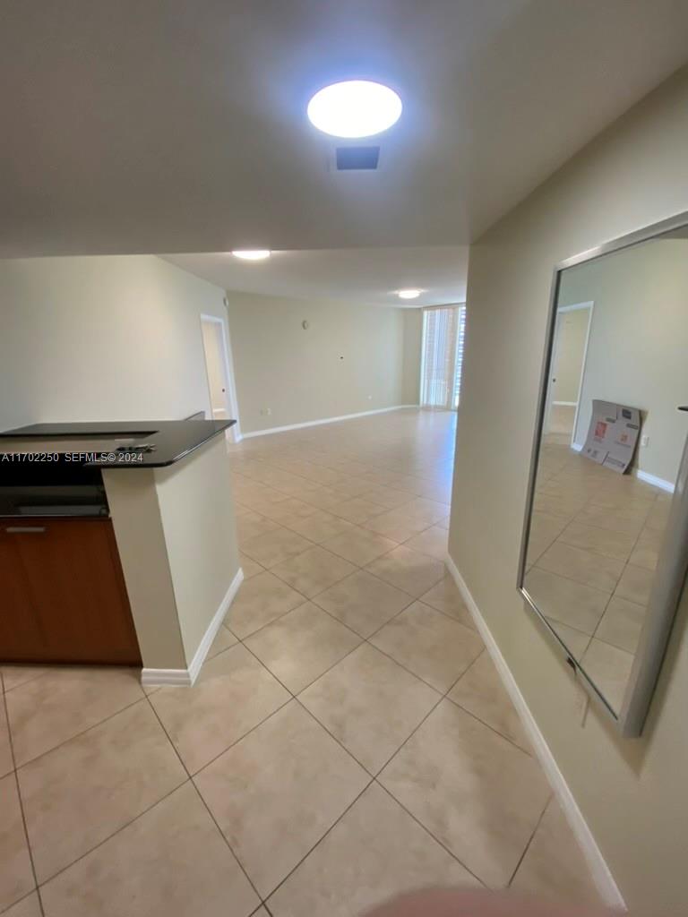 16699 Collins Avenue