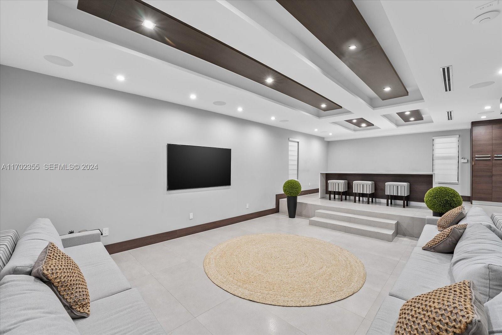 280 NE 156th Street