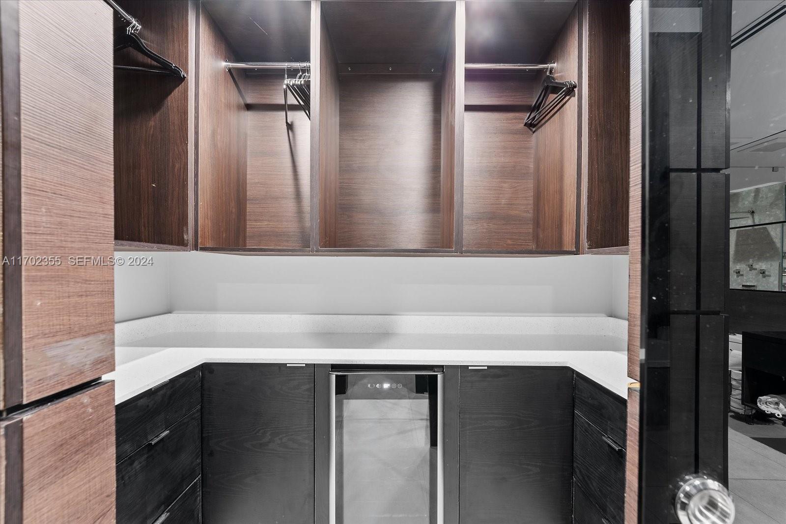 280 NE 156th Street