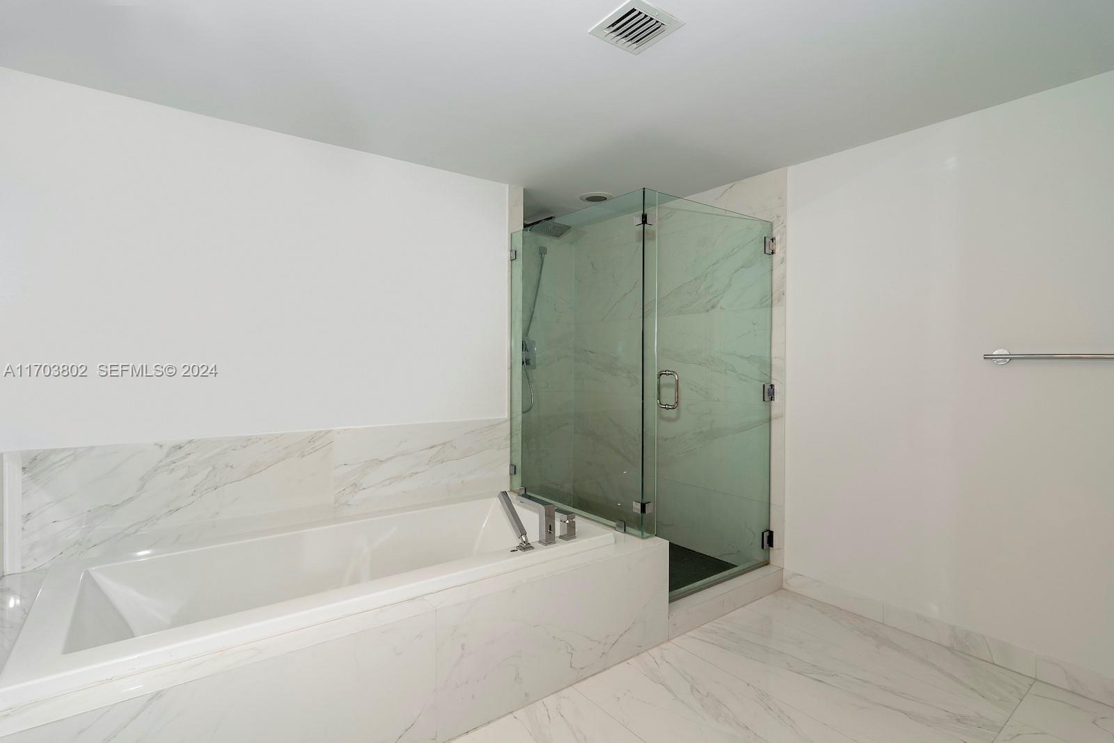 400 Sunny Isles Boulevard