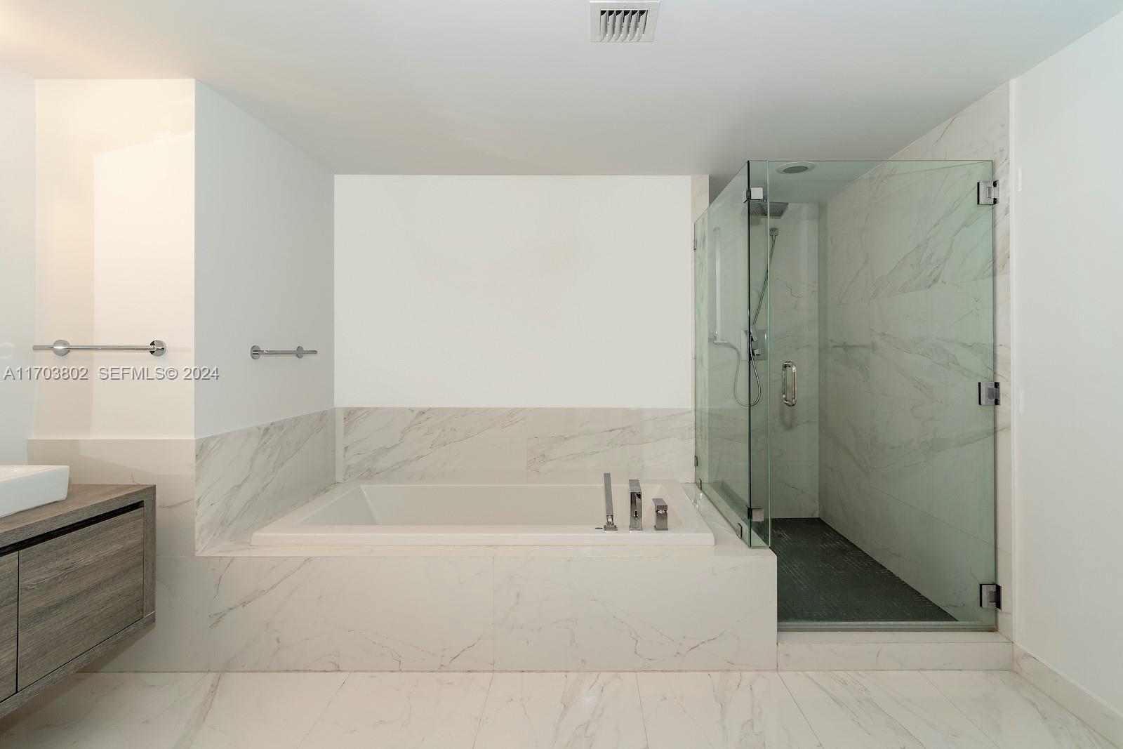 400 Sunny Isles Boulevard