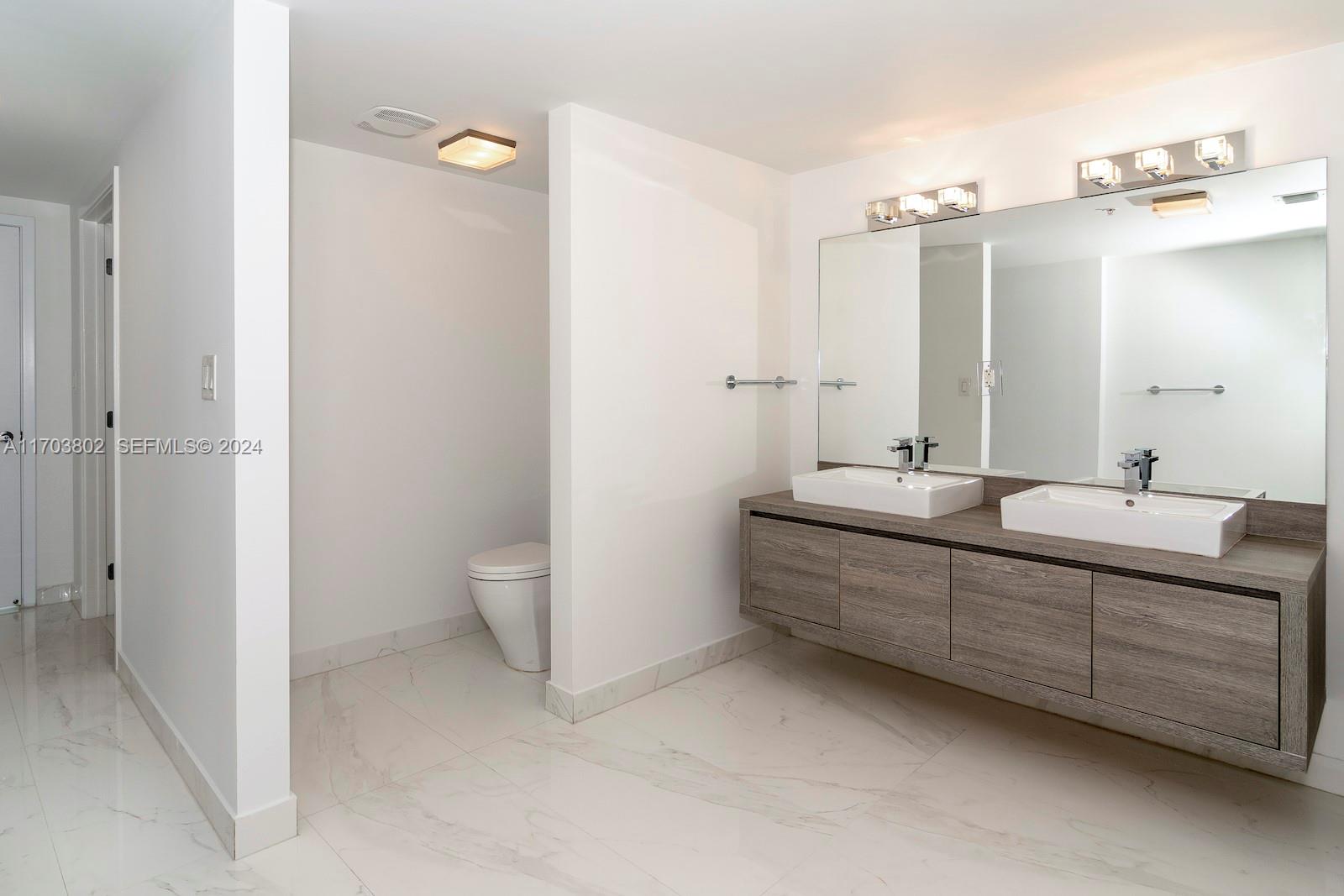 400 Sunny Isles Boulevard