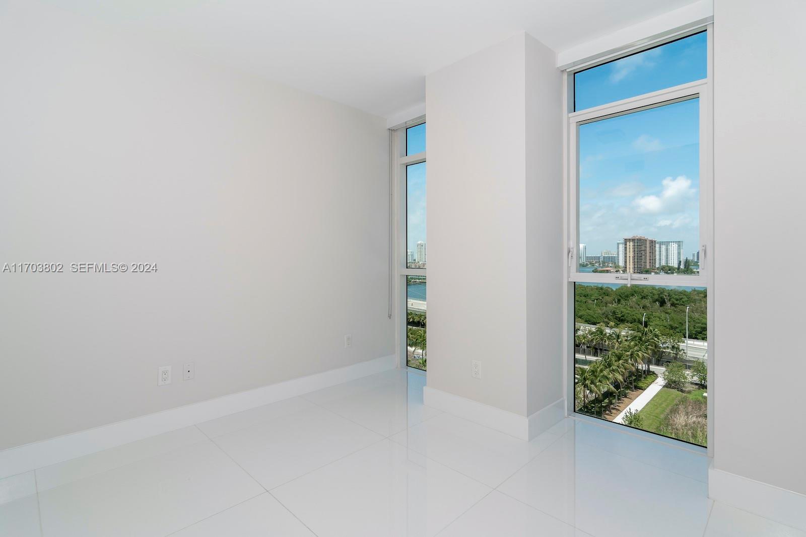 400 Sunny Isles Boulevard