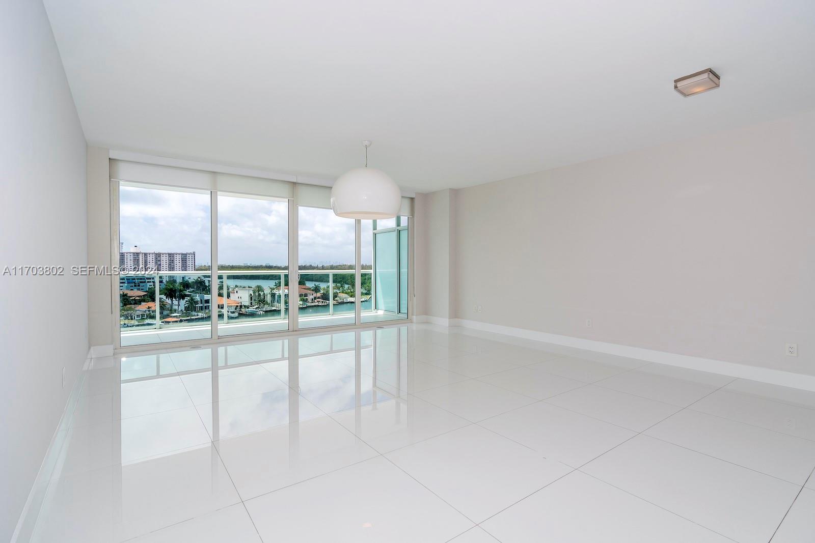 400 Sunny Isles Boulevard