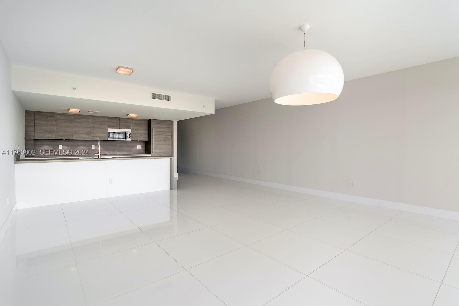 400 Sunny Isles Boulevard
