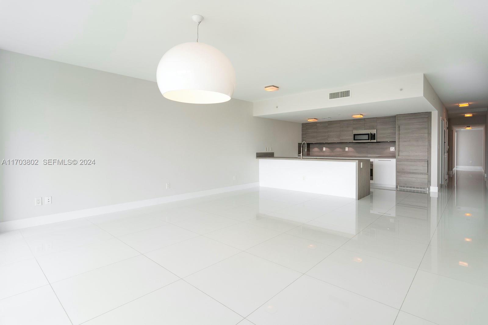 400 Sunny Isles Boulevard