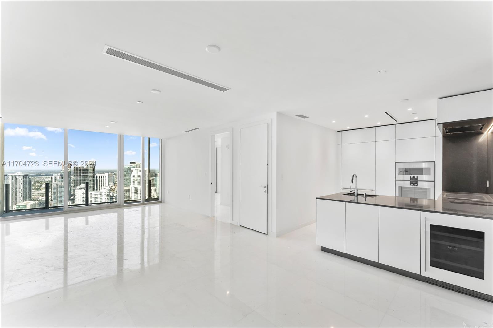 300 Biscayne Blvd Way