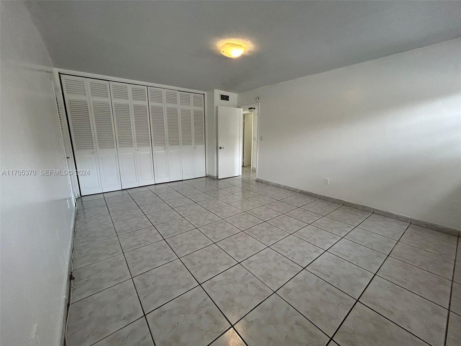 11855 NE 19th Drive
