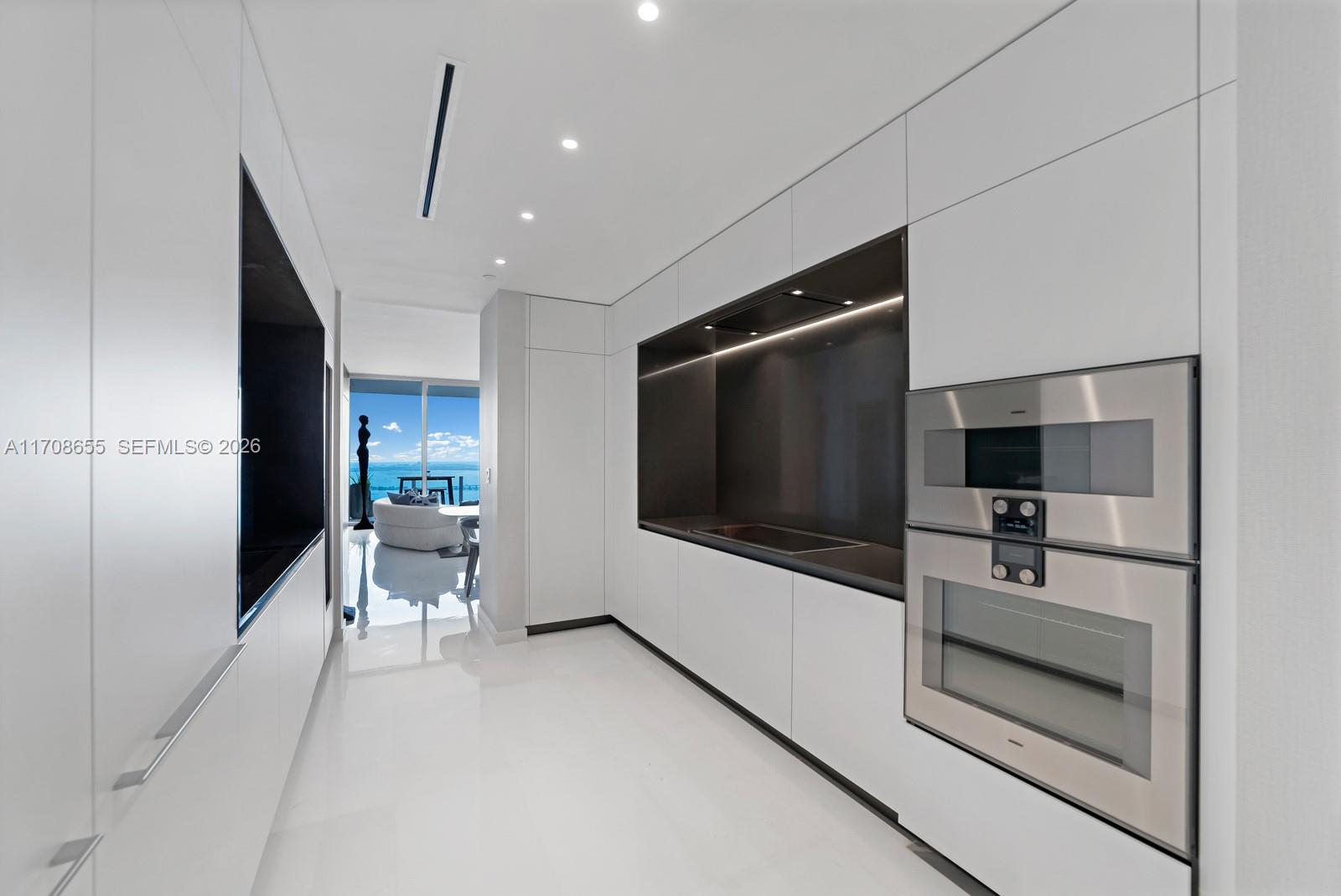 300 Biscayne Blvd Way