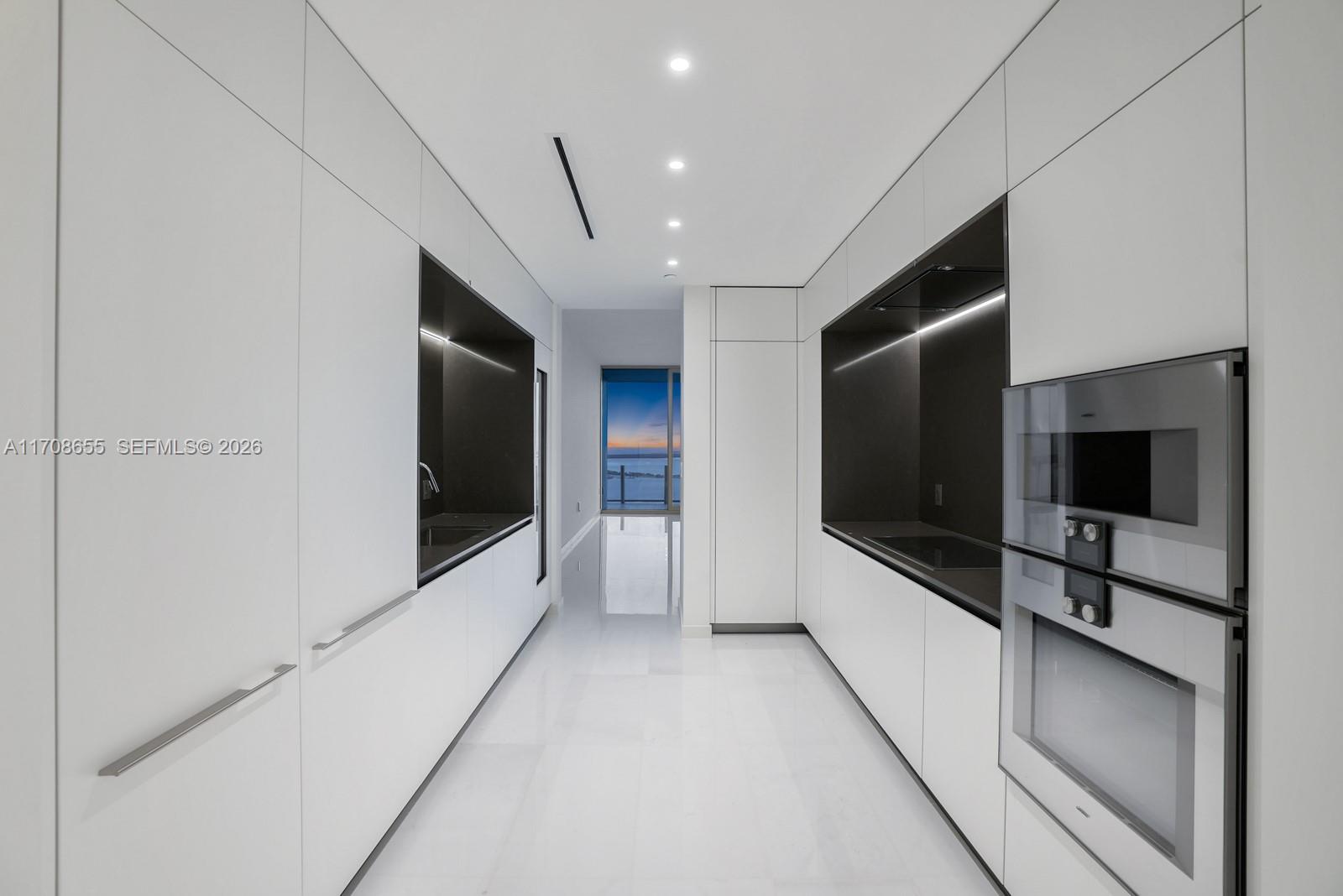 300 Biscayne Blvd Way