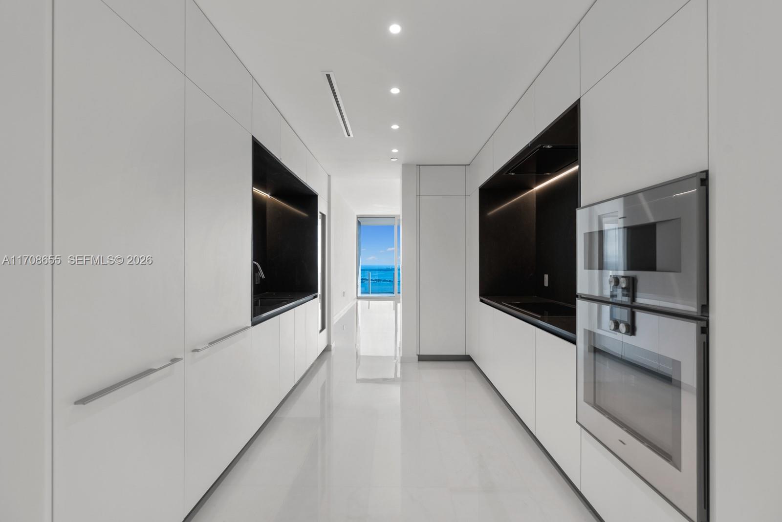 300 Biscayne Blvd Way
