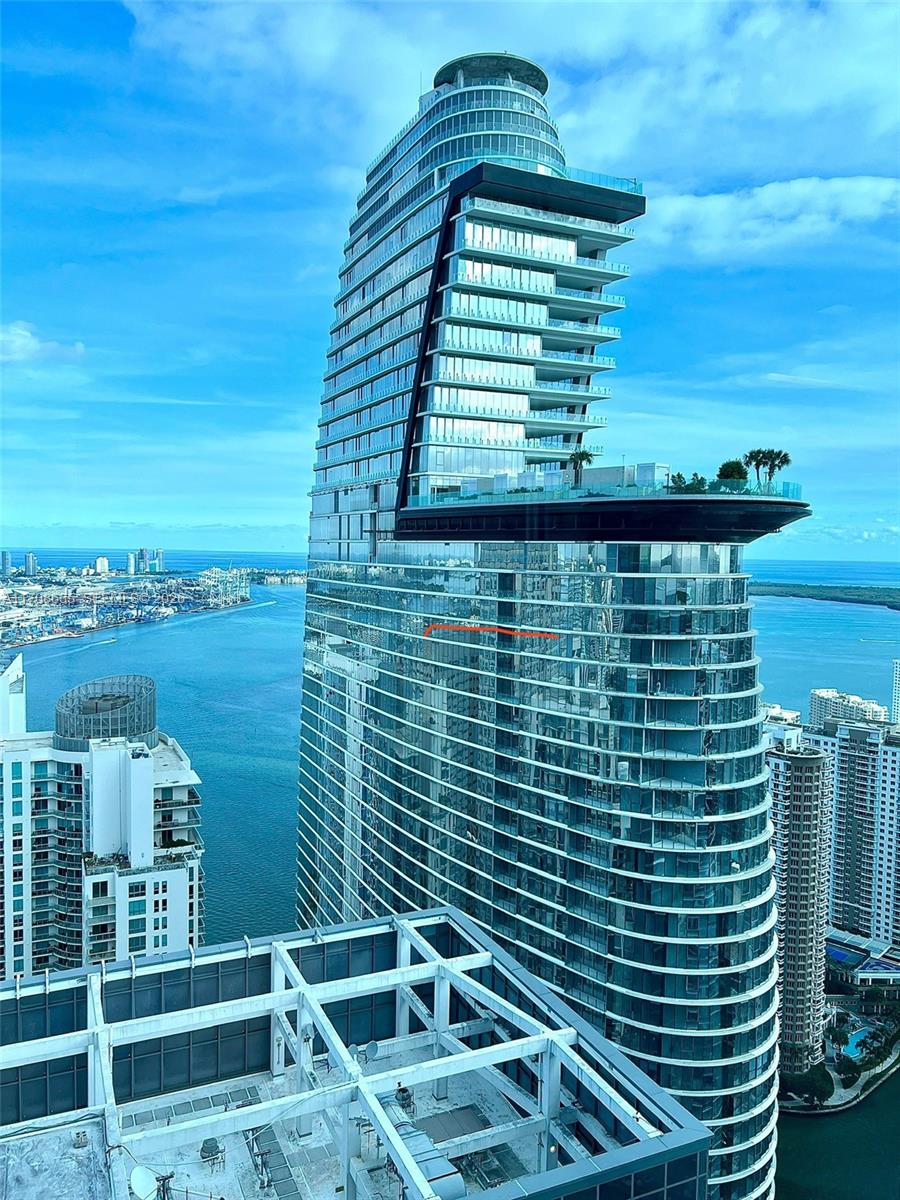 300 Biscayne Blvd Way