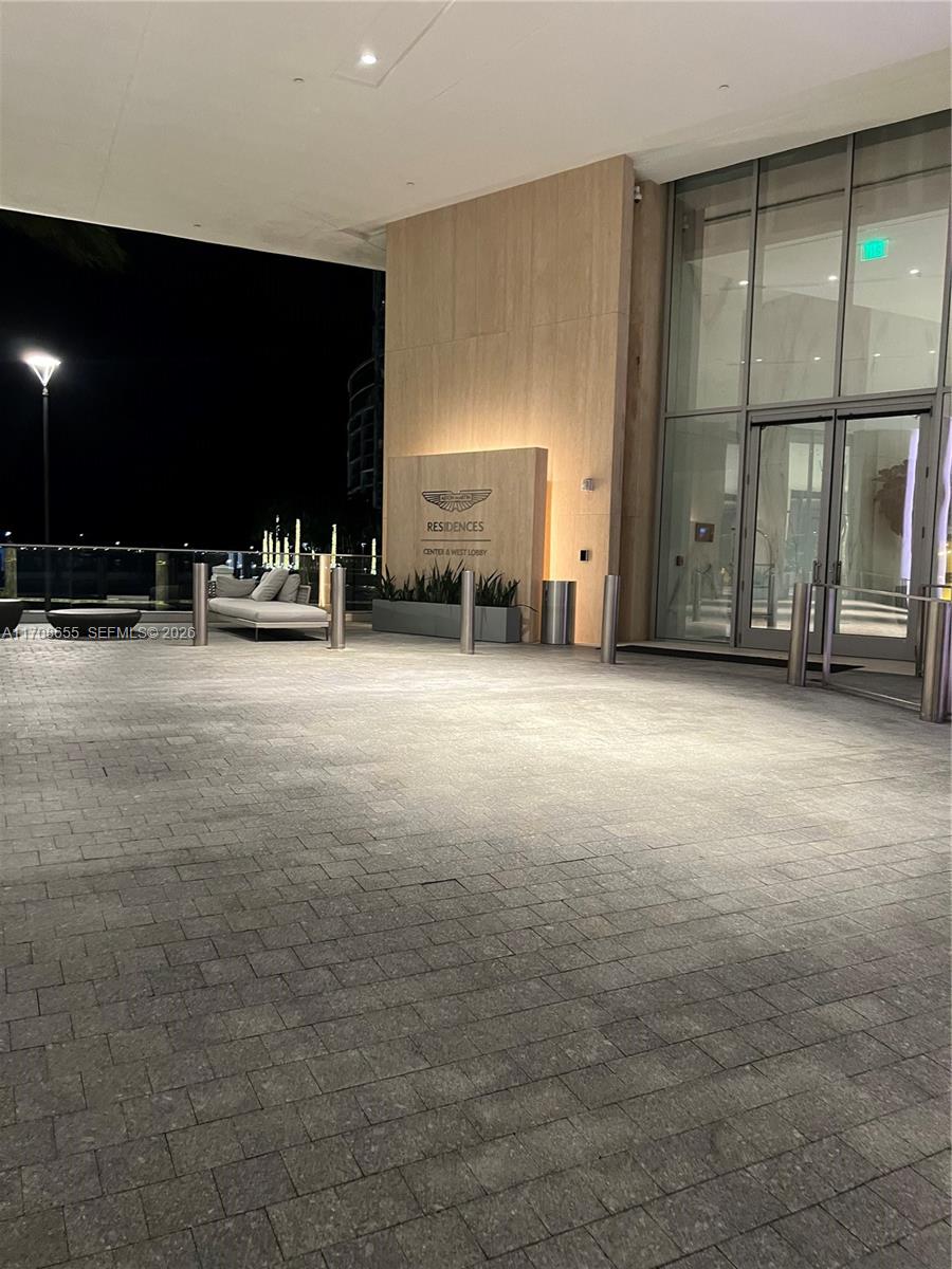 300 Biscayne Blvd Way